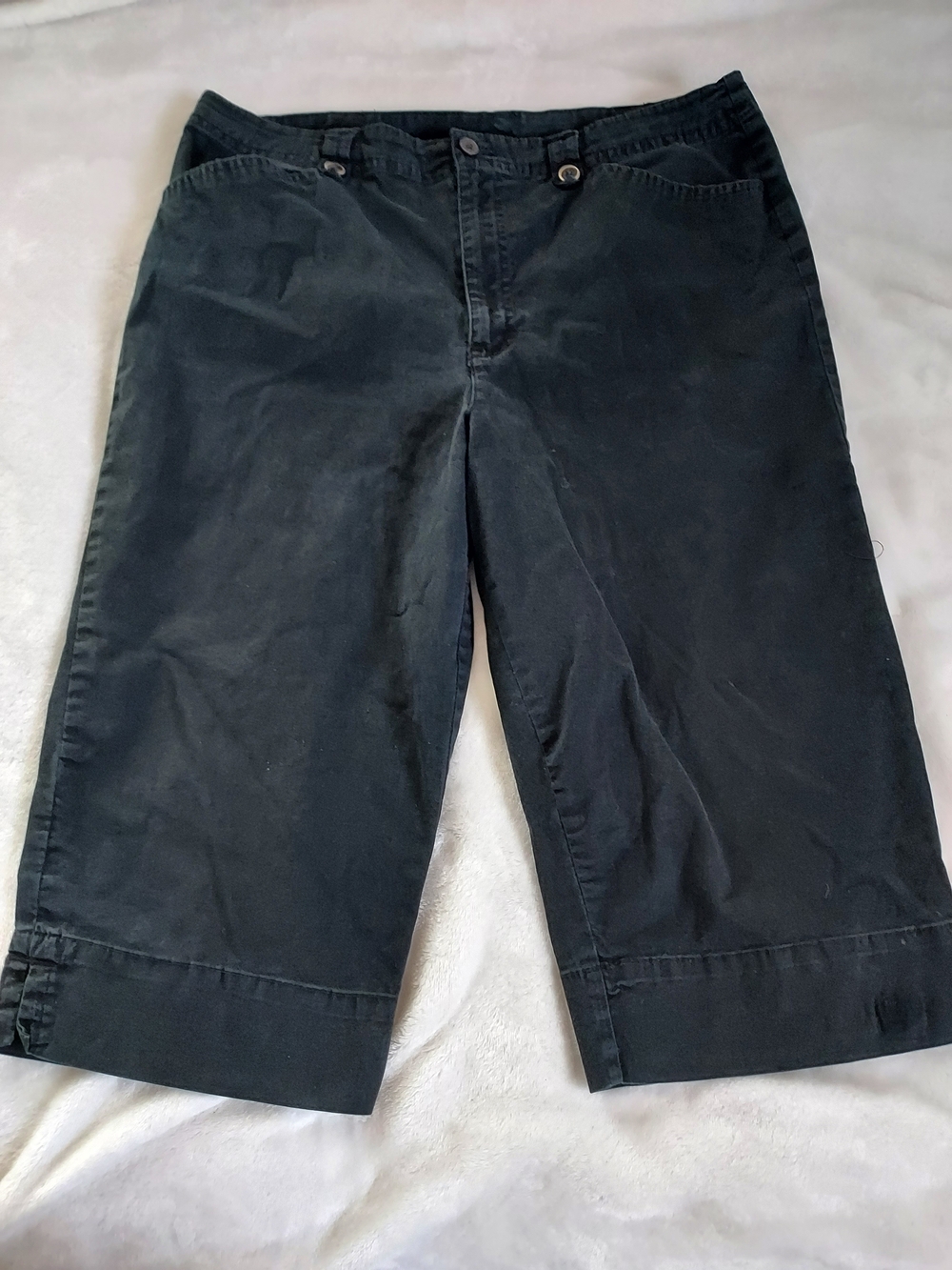 White Stag Black Cotton Capri's Size 14 Spring Summer Casual Travel Vacation